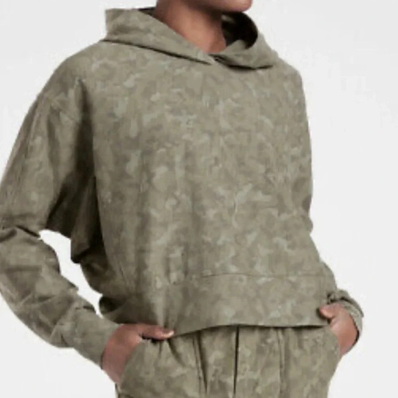 NEW Athleta Hooded Printed Farallon Sweatshirt Size Small - Picture 1 of 8
